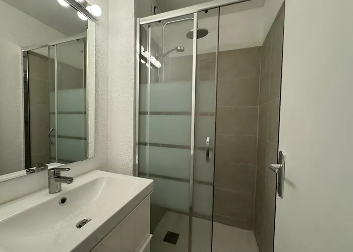 4 Couchages Piscine Centre Port *